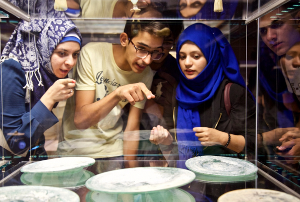 How Saddam's palace was given to the people